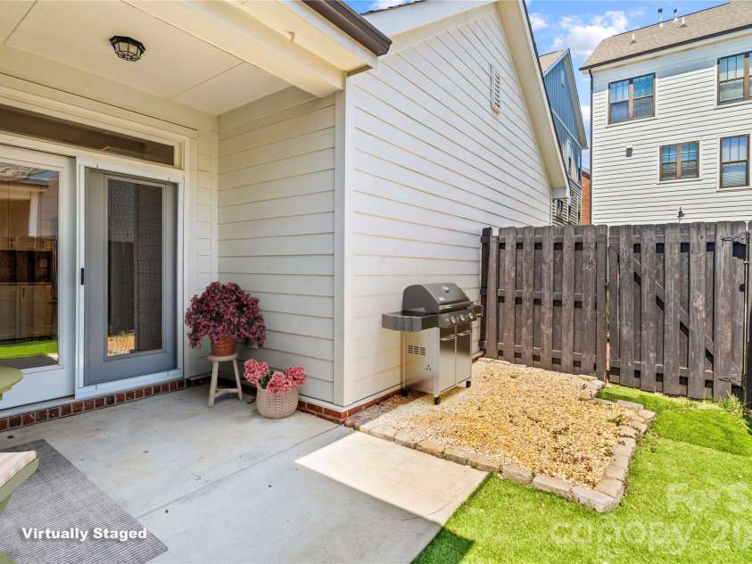 122 Mint Avenue, Mooresville, NC 28117.  MLS# CAR4374548, YatesRealty ID 25532. 