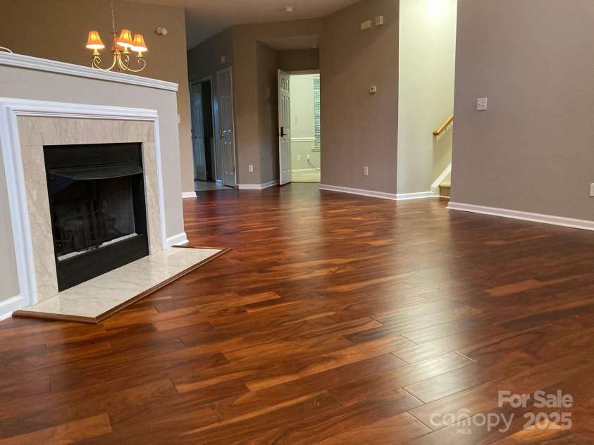 2150 Winthrop Chase Drive, Charlotte, NC 28212.  MLS# CAR4273410, YatesRealty ID 25532. 