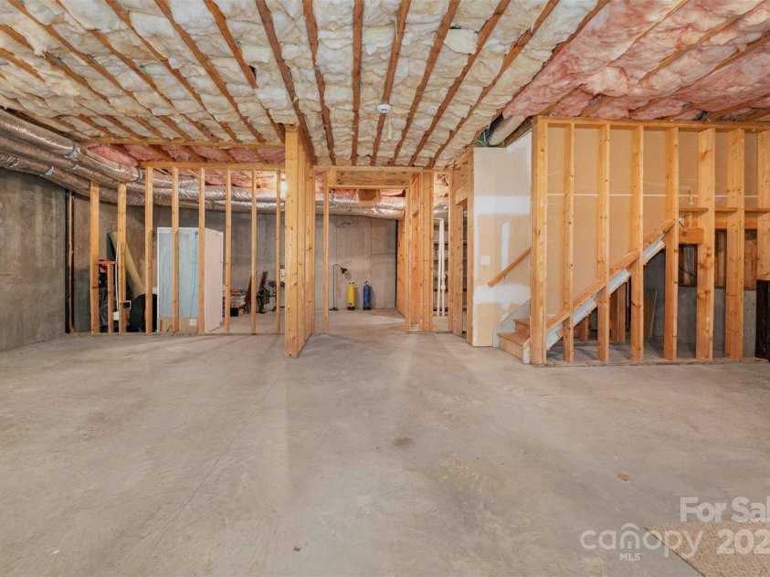 14746 Greenpoint Lane, Huntersville, NC 28078.  MLS# CAR4270806, YatesRealty ID 25533. 