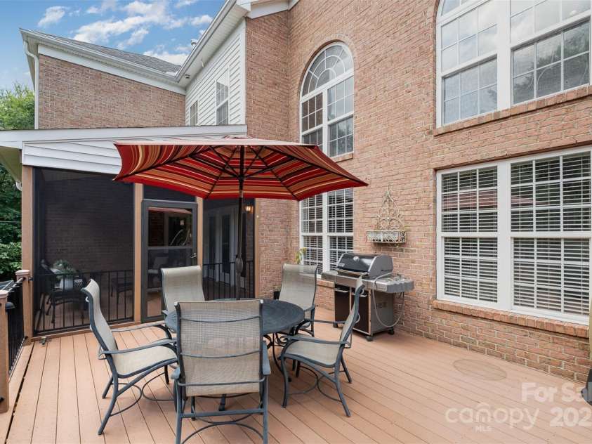 14746 Greenpoint Lane, Huntersville, NC 28078.  MLS# CAR4270806, YatesRealty ID 25533. 