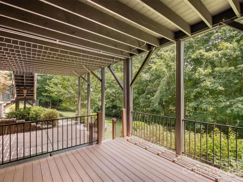 14746 Greenpoint Lane, Huntersville, NC 28078.  MLS# CAR4270806, YatesRealty ID 25533. 