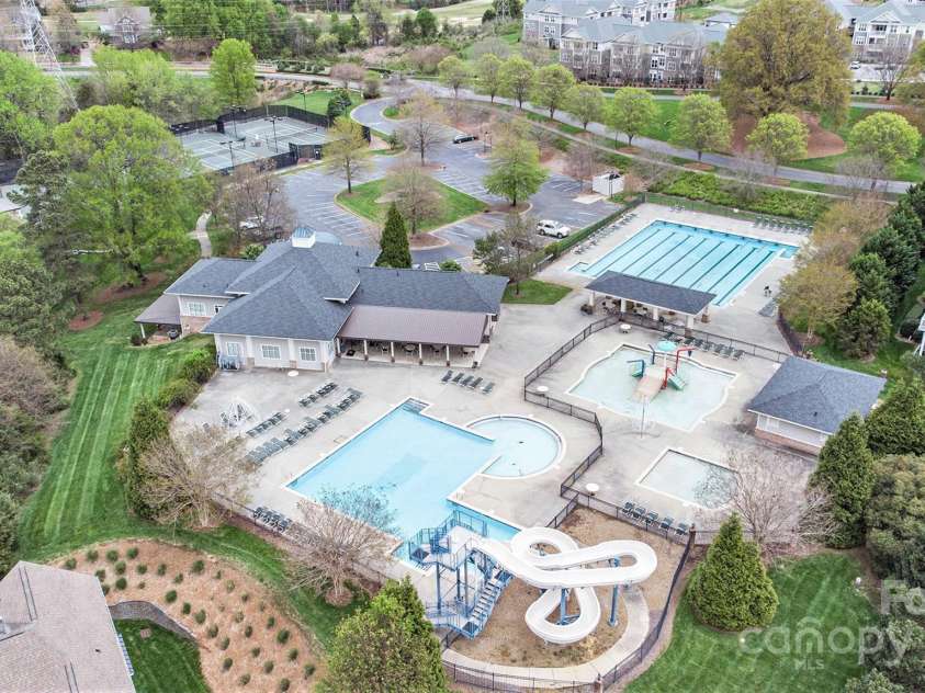 14746 Greenpoint Lane, Huntersville, NC 28078.  MLS# CAR4270806, YatesRealty ID 25533. 