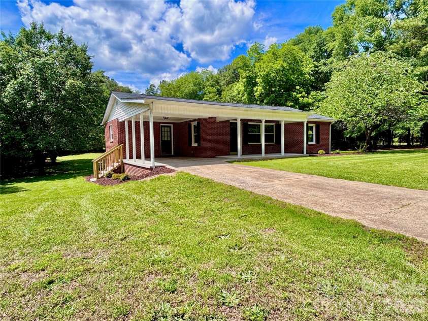 156 Doggett Grove Road, Forest City, NC 28043.  MLS# CAR4379811, YatesRealty ID 25533. 