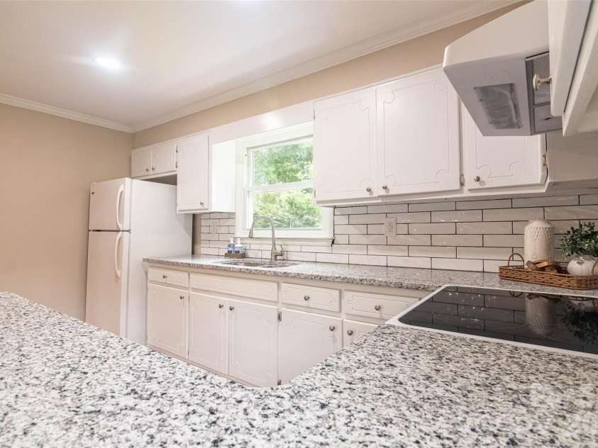 156 Doggett Grove Road, Forest City, NC 28043.  MLS# CAR4379811, YatesRealty ID 25533. Kitchen