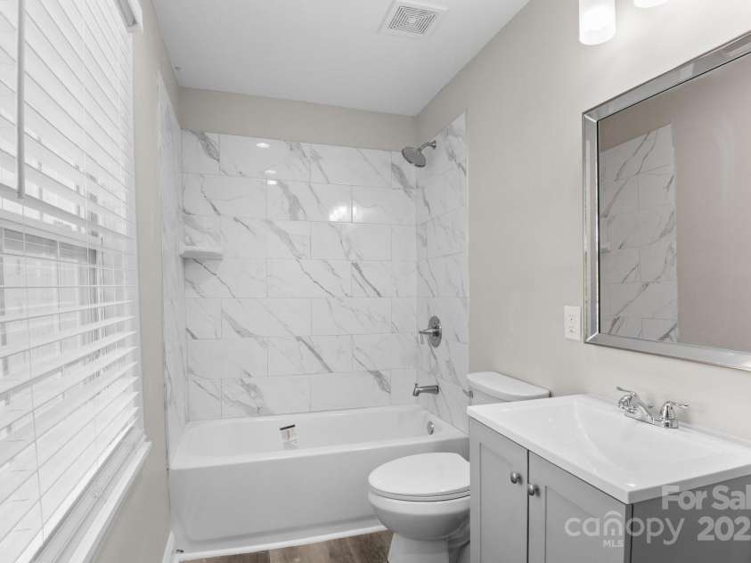 509 8th Avenue Extension, Cramerton, NC 28032.  MLS# CAR4275432, YatesRealty ID 25534. 