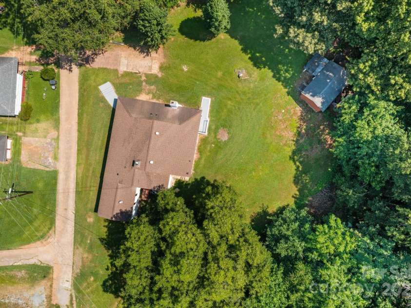 509 8th Avenue Extension, Cramerton, NC 28032.  MLS# CAR4275432, YatesRealty ID 25534. 