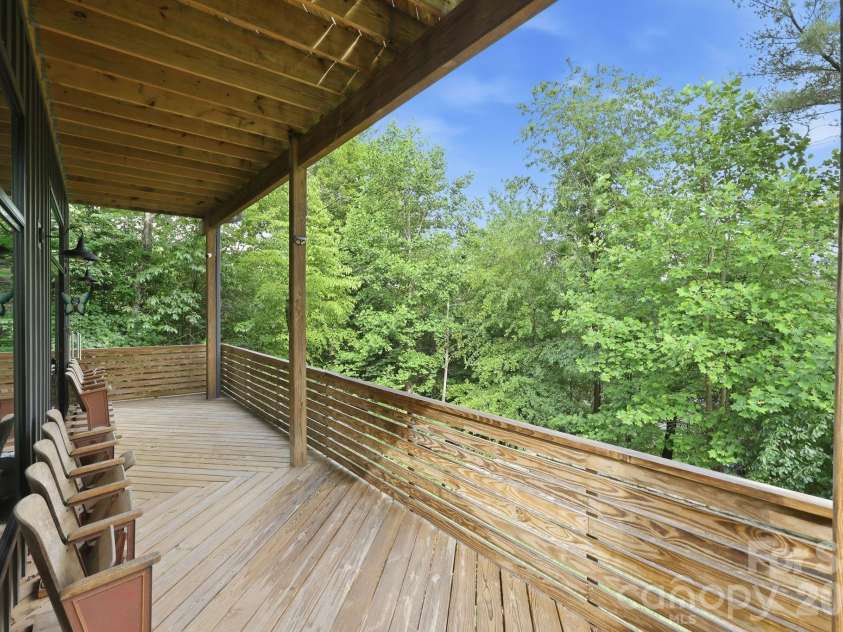 40 Malvern Walk, Asheville, NC 28806.  MLS# CAR4385374, YatesRealty ID 25535. Bottom Level Covered Deck