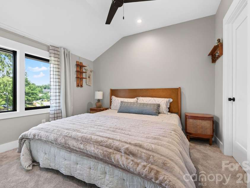 40 Malvern Walk, Asheville, NC 28806.  MLS# CAR4419917, YatesRealty ID 25535. Spacious Second Level Bedroom