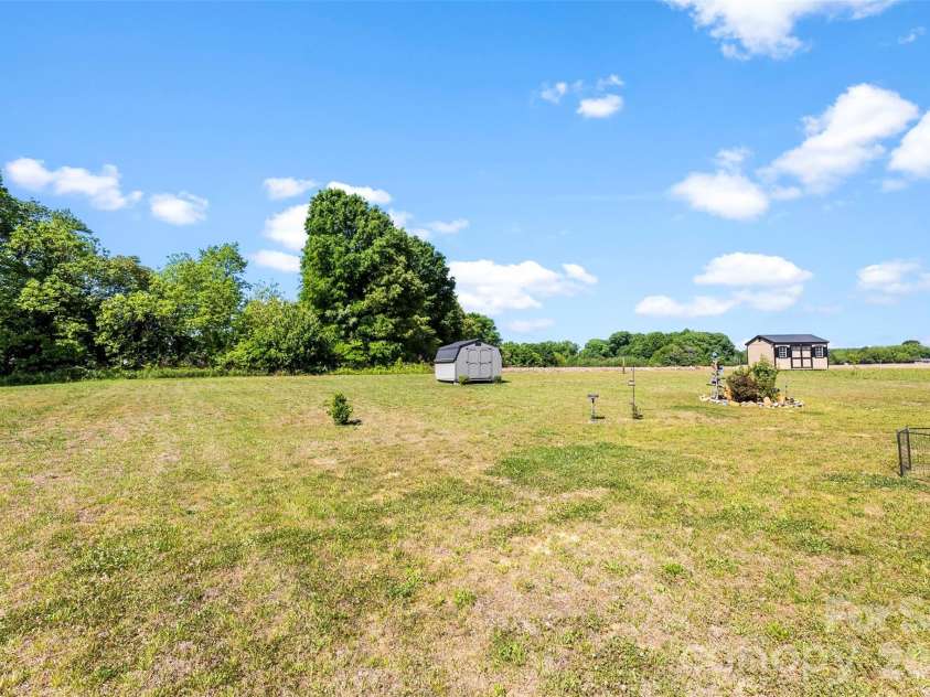27635 Taylor Lane, Albemarle, NC 28001.  MLS# CAR4373710, YatesRealty ID 25536. 