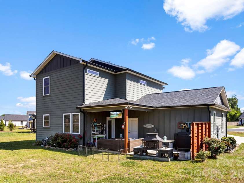 27635 Taylor Lane, Albemarle, NC 28001.  MLS# CAR4373710, YatesRealty ID 25536. 