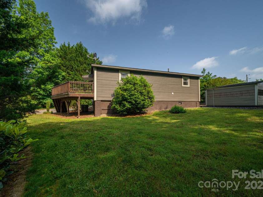2420 Timberland Hills Drive, Newton, NC 28658.  MLS# CAR4275663, YatesRealty ID 25539. 