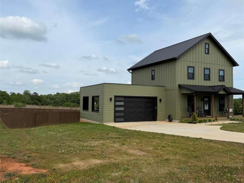 335 Webb Road, Shelby, NC 28152.  MLS# CAR4381593, YatesRealty ID 25539. 