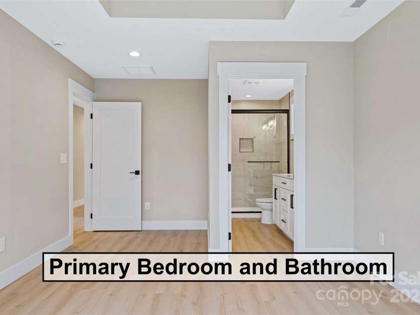 26 Crest Avenue, Asheville, NC 28803.  MLS# CAR4301381, YatesRealty ID 2554. 