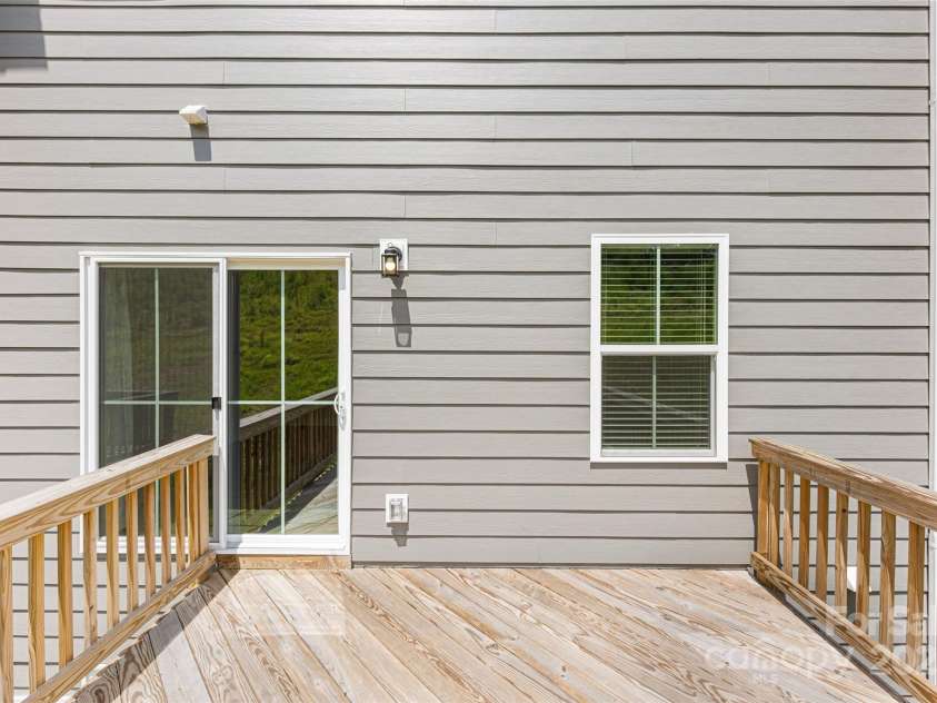 2040 Dornoch Road, Tega Cay, SC 29708.  MLS# CAR4276932, YatesRealty ID 25540. 