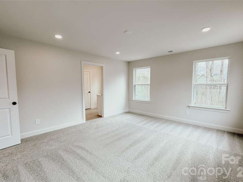 304 Woodside Drive, Harrisburg, NC 28075.  MLS# CAR4350580, YatesRealty ID 25542. 