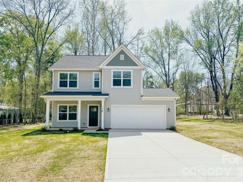 304 Woodside Drive, Harrisburg, NC 28075.  MLS# CAR4350580, YatesRealty ID 25542. 