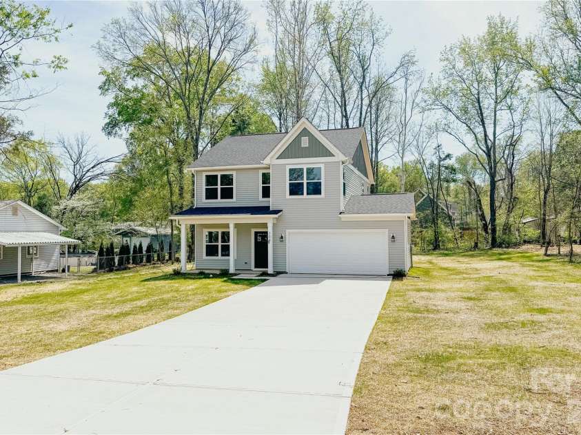304 Woodside Drive, Harrisburg, NC 28075.  MLS# CAR4350580, YatesRealty ID 25542. 