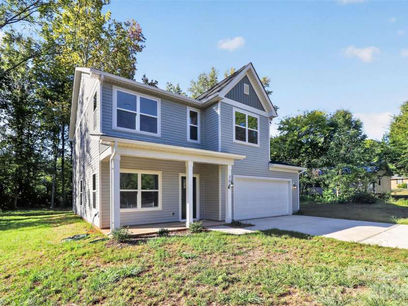 304 Woodside Drive, Harrisburg, NC 28075.  MLS# CAR4350580, YatesRealty ID 25542. 