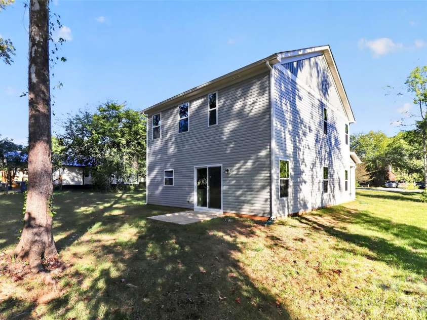304 Woodside Drive, Harrisburg, NC 28075.  MLS# CAR4350580, YatesRealty ID 25542. 