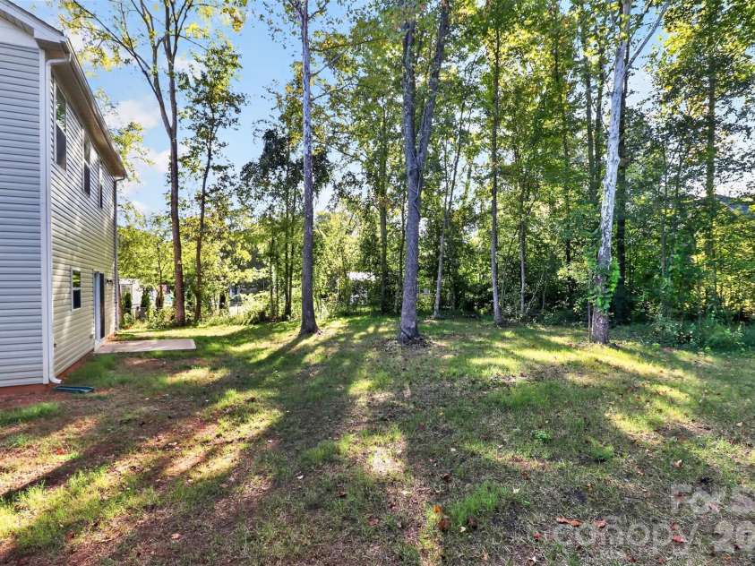 304 Woodside Drive, Harrisburg, NC 28075.  MLS# CAR4350580, YatesRealty ID 25542. 