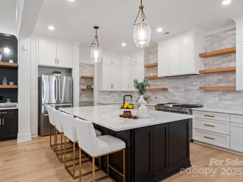 3308 Carmel Road, Charlotte, NC 28226.  MLS# CAR4272208, YatesRealty ID 25542. 