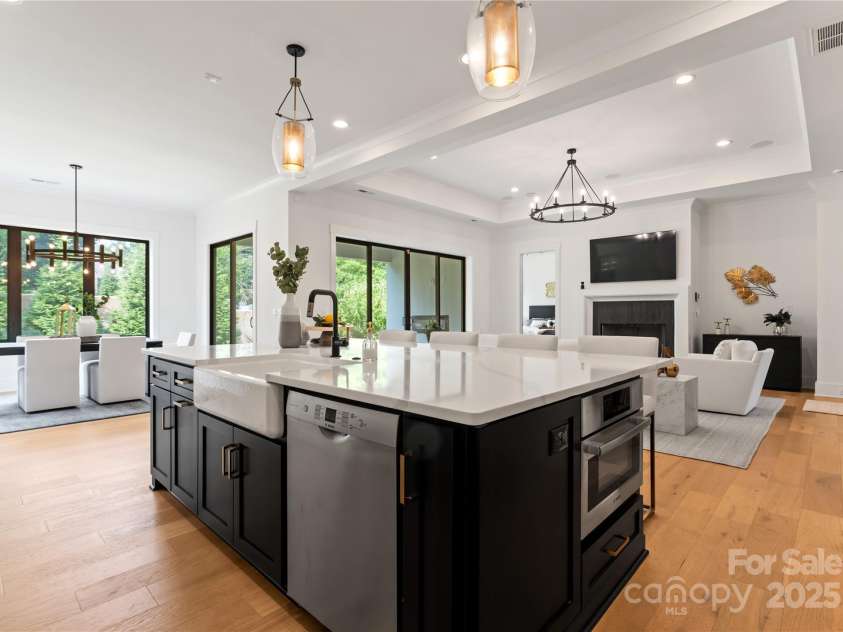 3308 Carmel Road, Charlotte, NC 28226.  MLS# CAR4272208, YatesRealty ID 25542. 