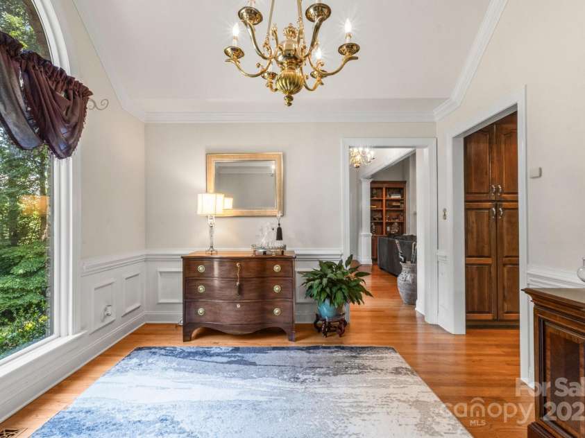 107 Creekwood Drive, Dallas, NC 28034.  MLS# CAR4275706, YatesRealty ID 25543. 