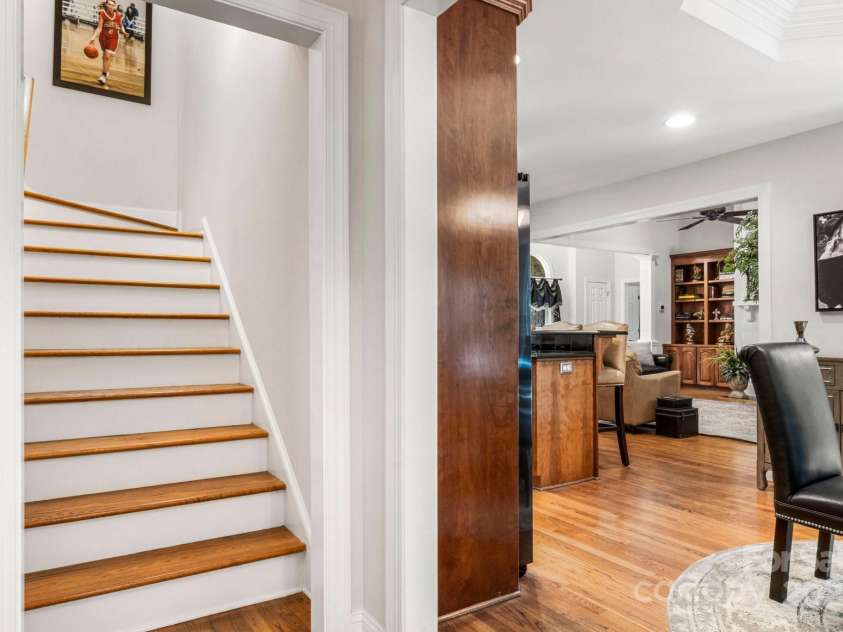 107 Creekwood Drive, Dallas, NC 28034.  MLS# CAR4275706, YatesRealty ID 25543. 