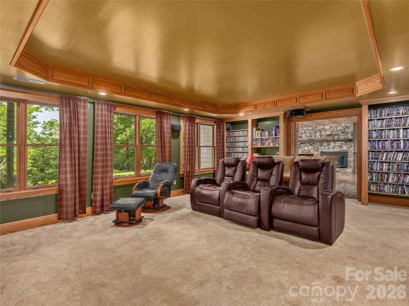 40 Deer Ridge Road, Mills River, NC 28759.  MLS# CAR4386675, YatesRealty ID 25543. 