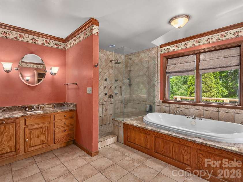 40 Deer Ridge Road, Mills River, NC 28759.  MLS# CAR4386675, YatesRealty ID 25543. 