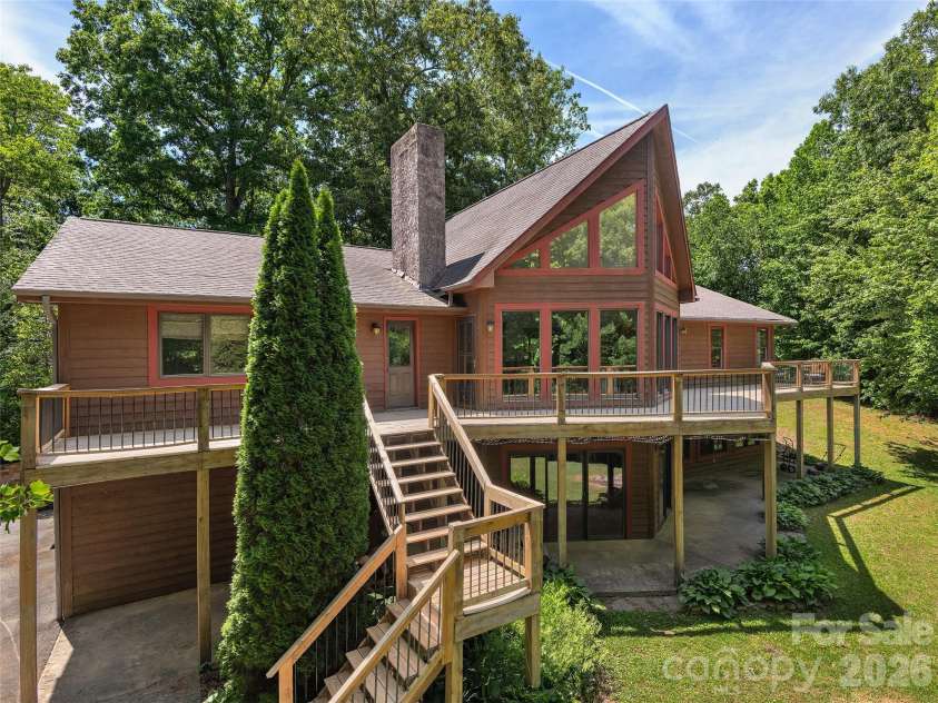 40 Deer Ridge Road, Mills River, NC 28759.  MLS# CAR4386675, YatesRealty ID 25543. 