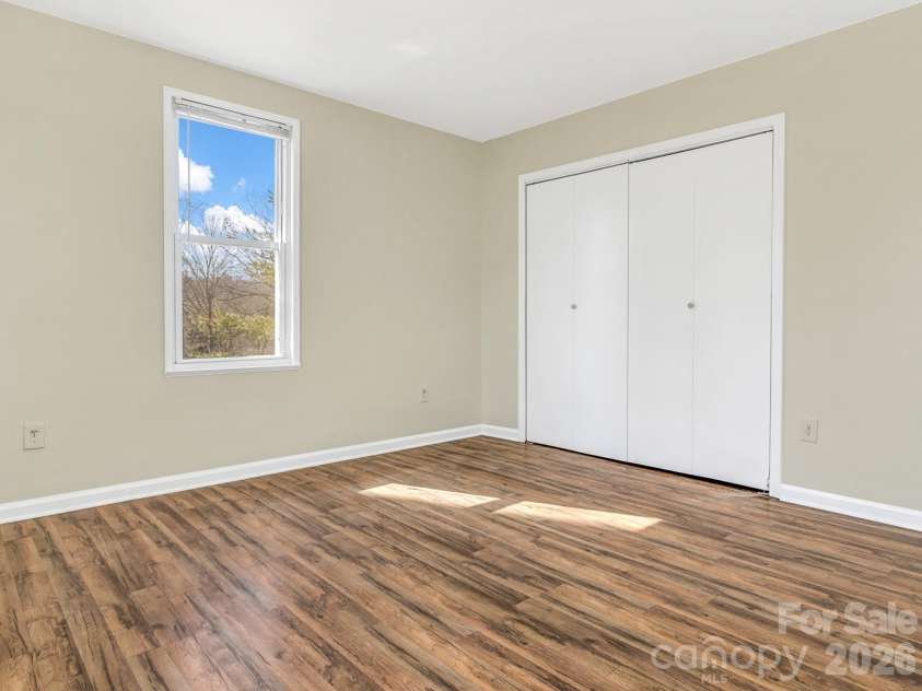 114 Elden Street, Hendersonville, NC 28791.  MLS# CAR4355283, YatesRealty ID 25545. 