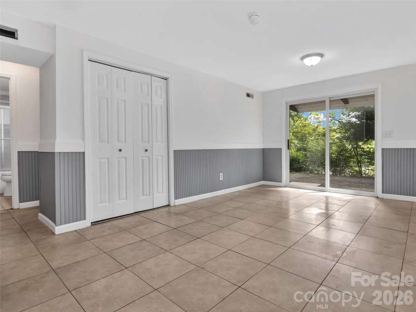 114 Elden Street, Hendersonville, NC 28791.  MLS# CAR4355283, YatesRealty ID 25545. 
