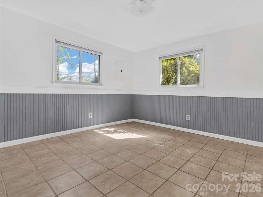 114 Elden Street, Hendersonville, NC 28791.  MLS# CAR4355283, YatesRealty ID 25545. 