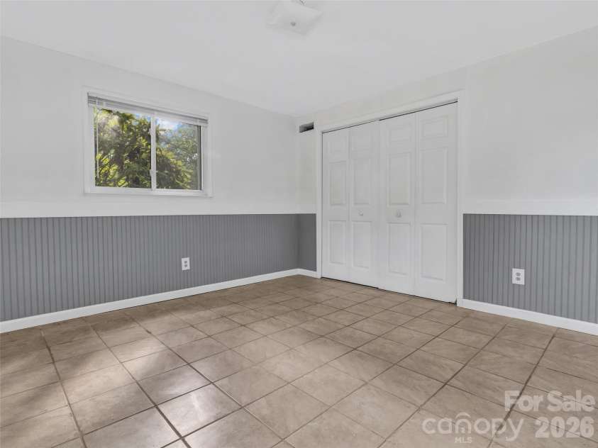 114 Elden Street, Hendersonville, NC 28791.  MLS# CAR4355283, YatesRealty ID 25545. 