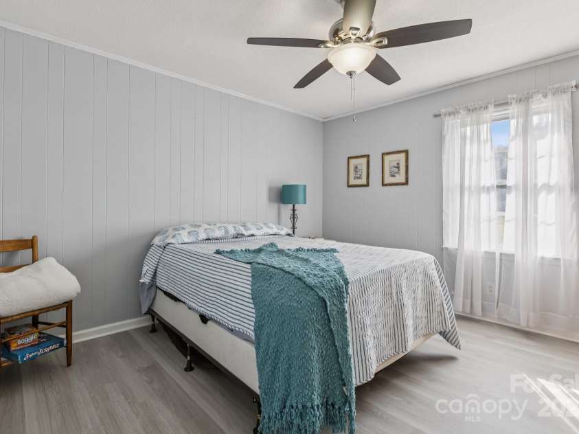 121 Kee Road, Belmont, NC 28012.  MLS# CAR4280091, YatesRealty ID 25545. 