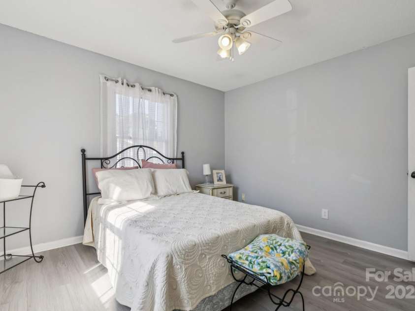 121 Kee Road, Belmont, NC 28012.  MLS# CAR4280091, YatesRealty ID 25545. 