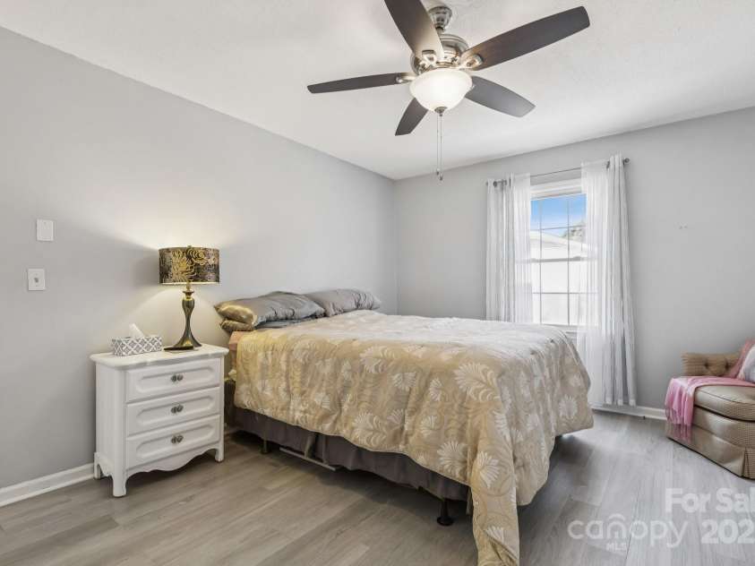 121 Kee Road, Belmont, NC 28012.  MLS# CAR4280091, YatesRealty ID 25545. 