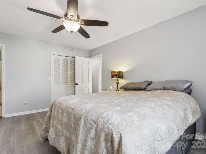 121 Kee Road, Belmont, NC 28012.  MLS# CAR4280091, YatesRealty ID 25545. 