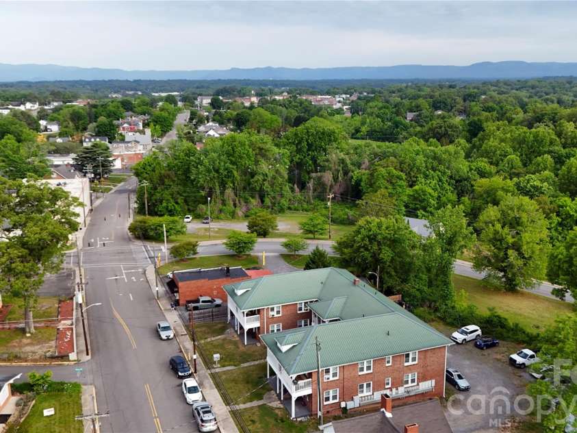 1007 Main Street, Mount Airy, NC 27030.  MLS# CAR4385158, YatesRealty ID 25546. 