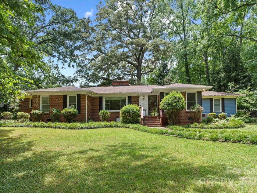 7010 Monroe Road, Charlotte, NC 28212.  MLS# CAR4277823, YatesRealty ID 25546. 