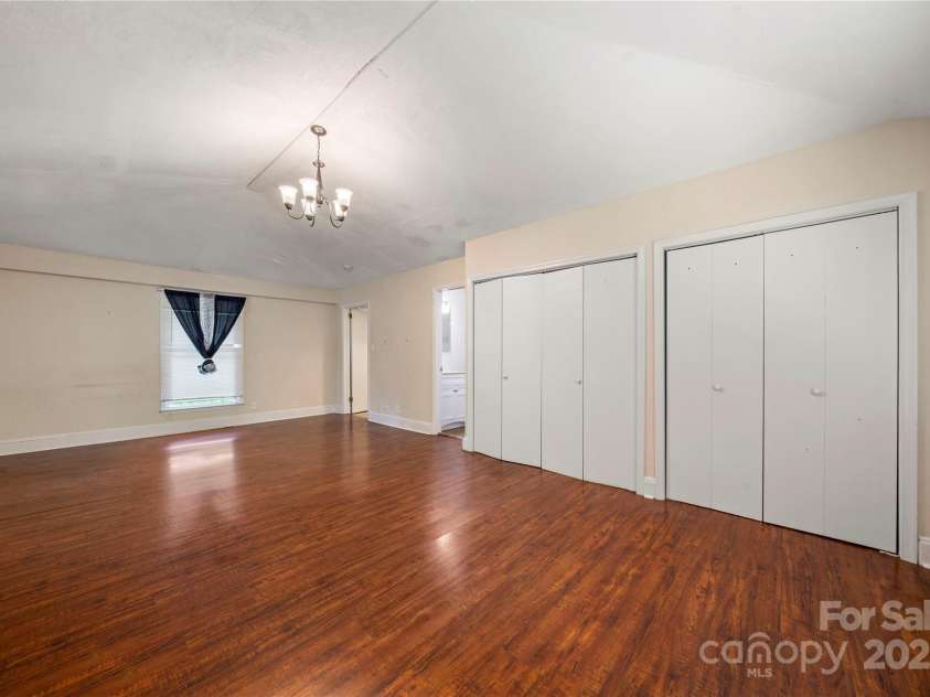 7010 Monroe Road, Charlotte, NC 28212.  MLS# CAR4277823, YatesRealty ID 25546. 