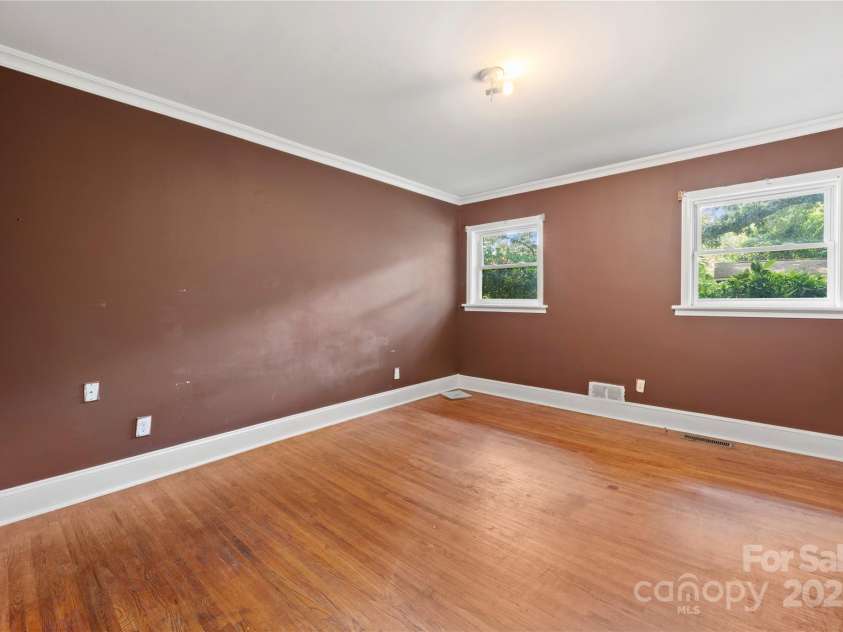 7010 Monroe Road, Charlotte, NC 28212.  MLS# CAR4277823, YatesRealty ID 25546. 