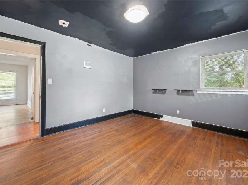 7010 Monroe Road, Charlotte, NC 28212.  MLS# CAR4277823, YatesRealty ID 25546. 