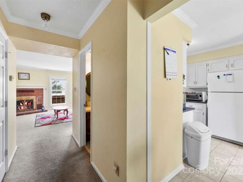 1670 Robins Nest Court, Gastonia, NC 28054.  MLS# CAR4271480, YatesRealty ID 25547. 