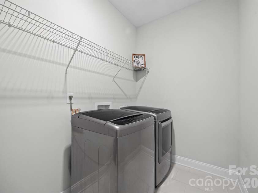 323 Forsythia Lane, Tega Cay, SC 29708.  MLS# CAR4377014, YatesRealty ID 25548. 1st Floor laundry w/ a sink