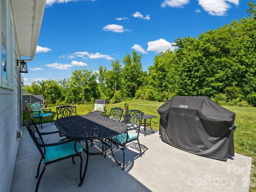323 Forsythia Lane, Tega Cay, SC 29708.  MLS# CAR4377014, YatesRealty ID 25548. 