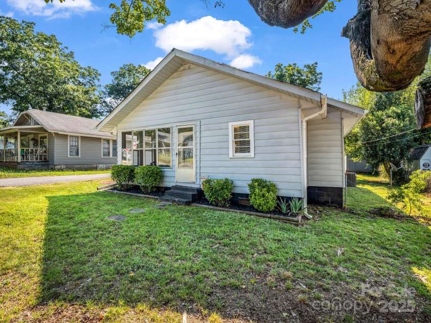 149 Wisconsin Street, Spindale, NC 28160.  MLS# CAR4278364, YatesRealty ID 25549. 