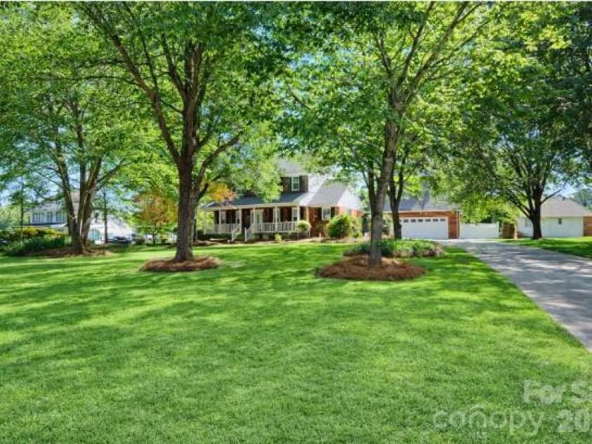8225 Kensington Lane, Harrisburg, NC 28075.  MLS# CAR4371602, YatesRealty ID 25549. 