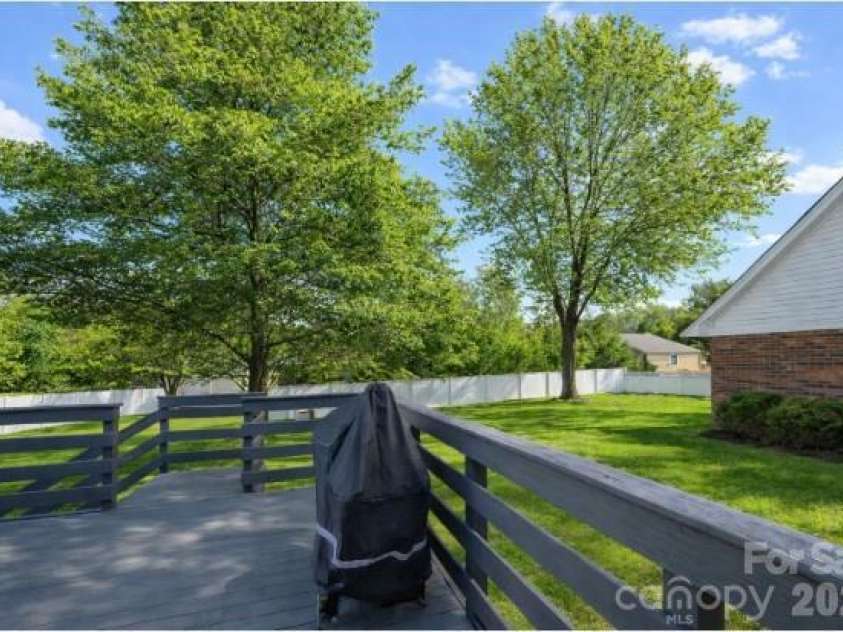 8225 Kensington Lane, Harrisburg, NC 28075.  MLS# CAR4371602, YatesRealty ID 25549. 